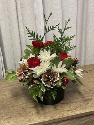 Mrs. Claus favorite $ 60.00