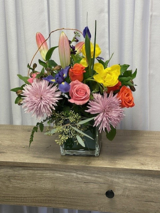 Bunny trails vase $ 95.00