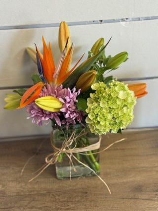 Magnificent Mother! flower arrangement $ 85.00